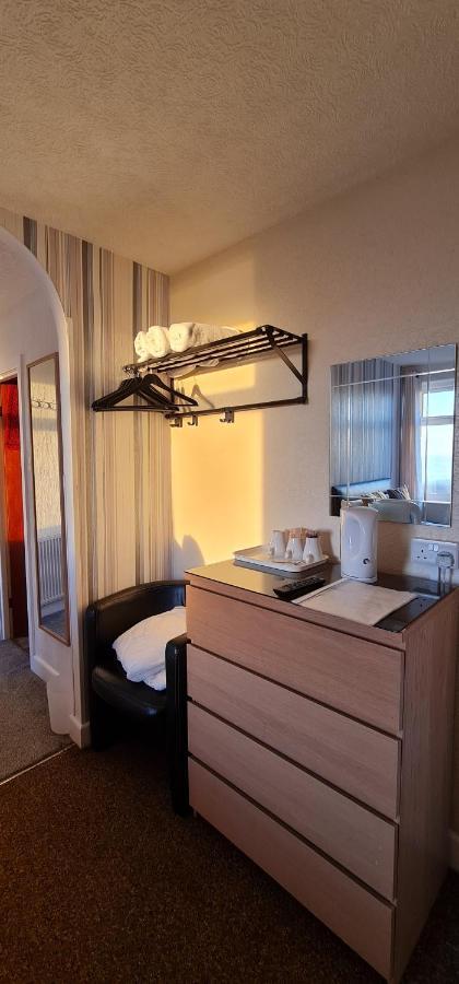 Ocean Bay Hotell Blackpool Exteriör bild