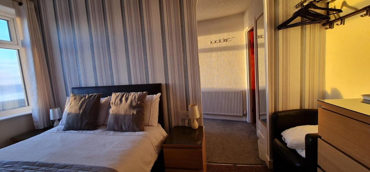 Ocean Bay Hotell Blackpool Exteriör bild