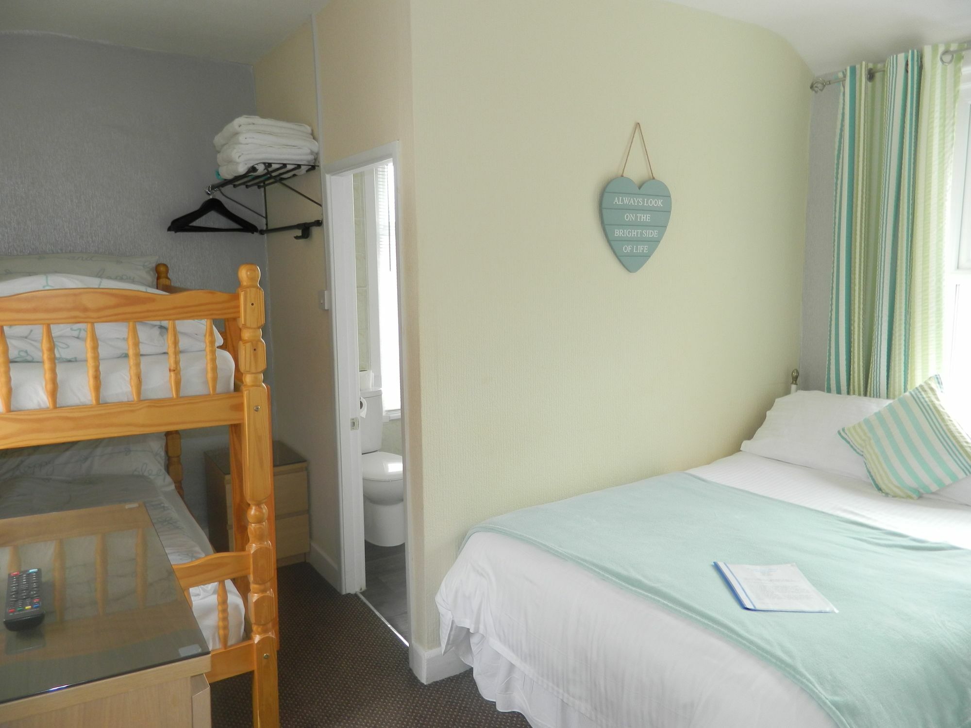 Ocean Bay Hotell Blackpool Exteriör bild